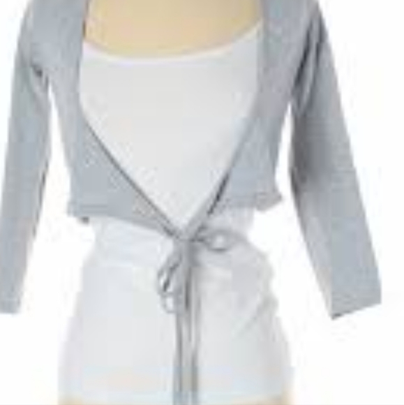 Fabletics Side Tie Crop Sweater with Thumbhole Cuffs - Picture 8 of 9